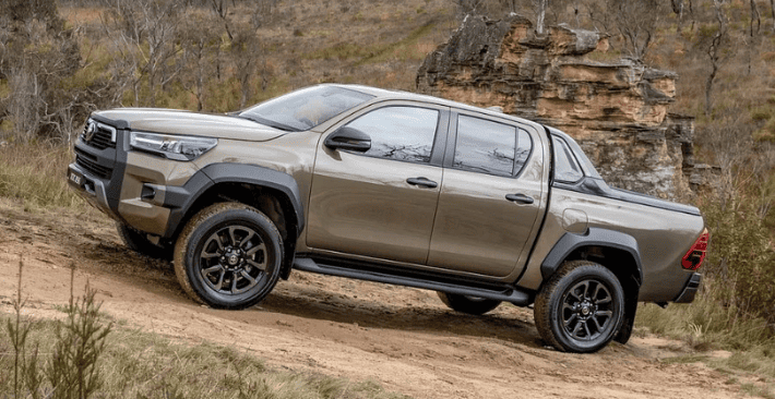 kha-nang-leo-doc-toyota-hilux