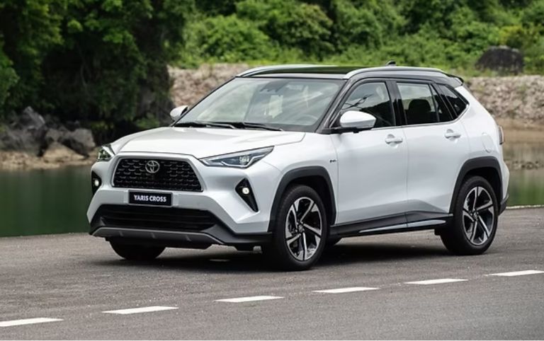 so-sanh-chi-phi-bao-duong-xe-hybrid-va-xe-xang