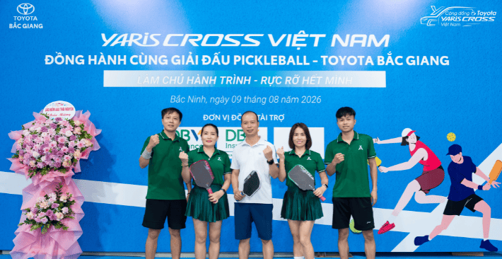 giao-luu-gap-go-tai-giai-pickleball-yaris-cross-2026