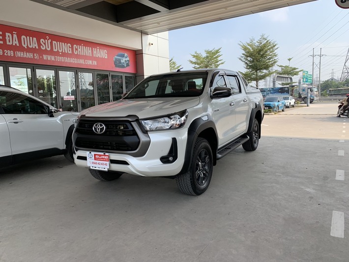 Toyota Hilux 2021 Giá Xe Thông Số  Hình Ảnh  anycarvn