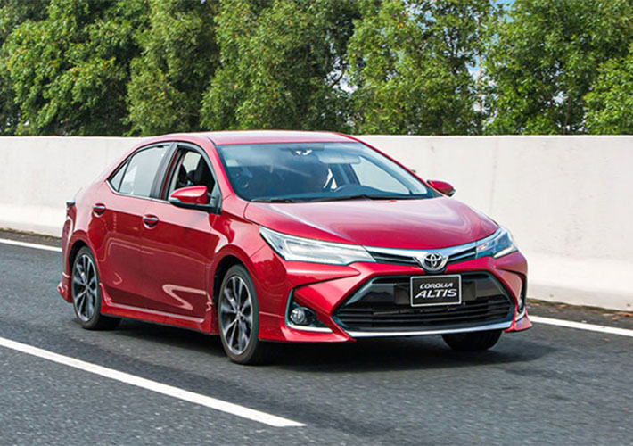 Toyota Bắc Giang hỗ trợ phí trước bạ 40 triệu đồng cho xe Corolla Altis