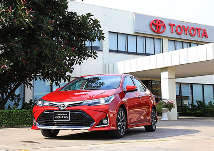 Toyota Bắc Giang hỗ trợ phí trước bạ 40 triệu đồng cho xe Corolla Altis