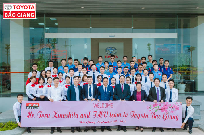 Ban lãnh đạo cấp cao công ty ô tô Toyota Việt Nam đến thăm và làm việc tại Toyota Bắc Giang