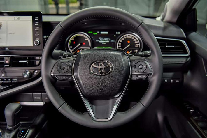 Toyota Camry 2022 giá lăn bánh, trả góp, khuyến mãi