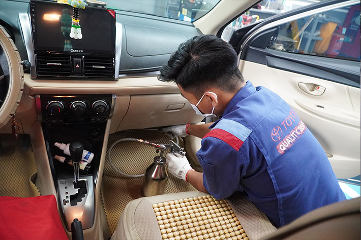 Vệ sinh dàn lạnh ô tô đơn giản hiệu quả tại Toyota Bắc Giang