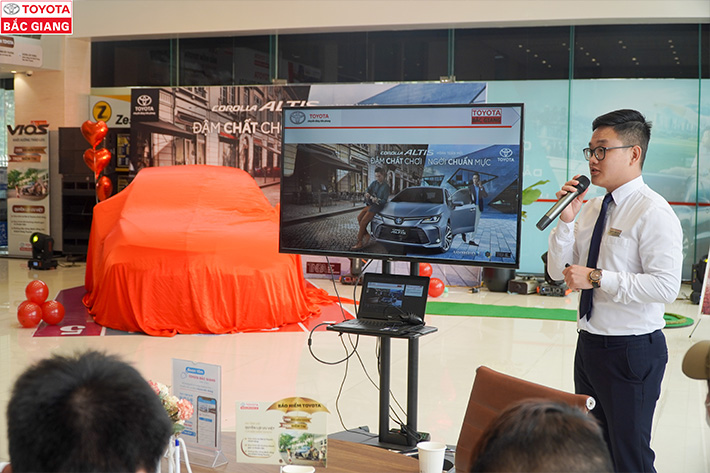 Corolla Altis 2022 ra mắt tại Toyota Bắc Giang với giá từ 719 triệu đồng