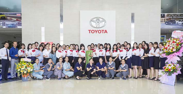 Toyota Bắc Giang chúc mừng ngày phụ nữ Việt Nam 20/10