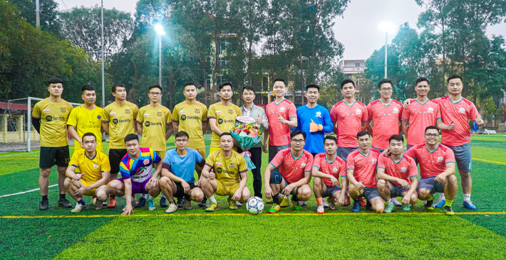 Toyota Bắc Giang giao hữu bóng đá với Toyota Bắc Ninh