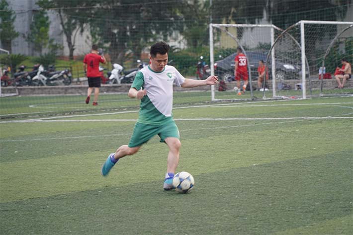 Toyota Bắc Giang giao hữu bóng đá với Vietcombank Bắc Giang
