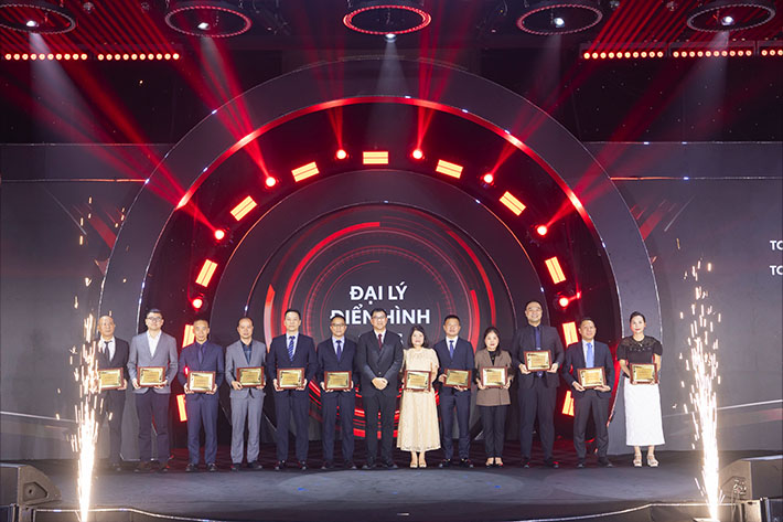 toyota-bac-giang-khang-dinh-vi-the-tai-hoi-nghi-dai-ly-toan-quoc-toyota-2025-2