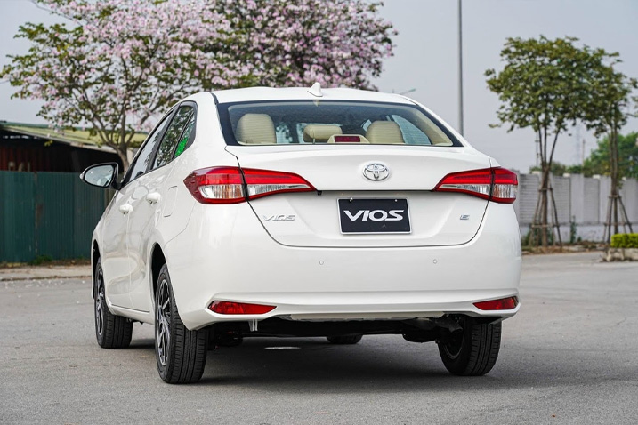 Đánh giá xe Toyota Vios 1.5E CVT - phiên bản xế cưng đáng tiền mua