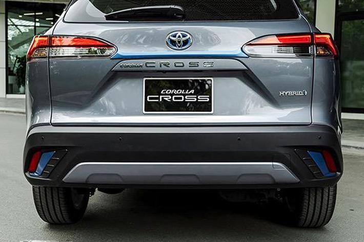 Người dùng đánh giá Xe Toyota Corolla Cross 1.8HV - công nghệ xe sang giá mềm