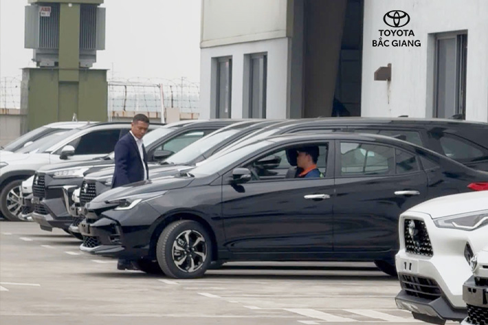 toyota-bac-giang-nhap-chiec-xe-thu-1000-1