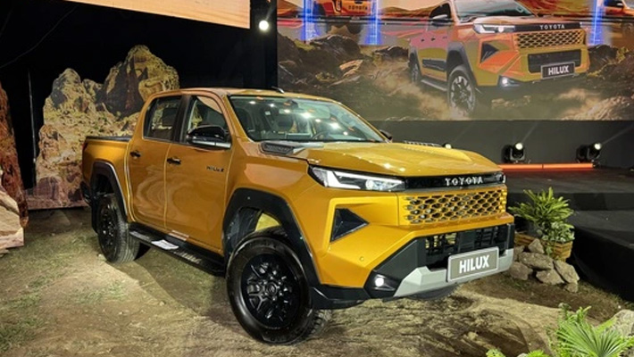 toyota-hilux-chinh-thuc-ra-mat-3