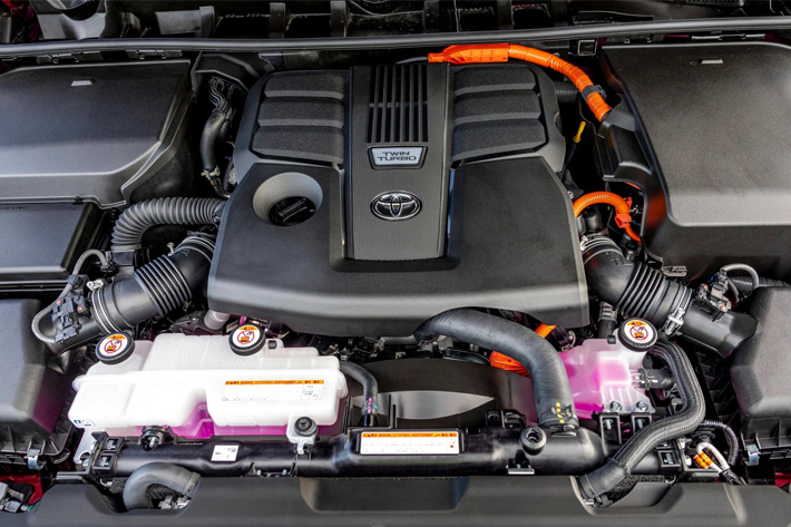 toyota-land-cruiser-manh-me-hon-voi-cong-nghe-hybrid-5