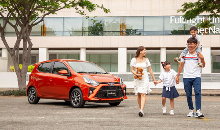 Sắm chiếc xe đầu đời là Toyota Wigo: Vợ ưng, chồng thuận, cả nhà đều vui
