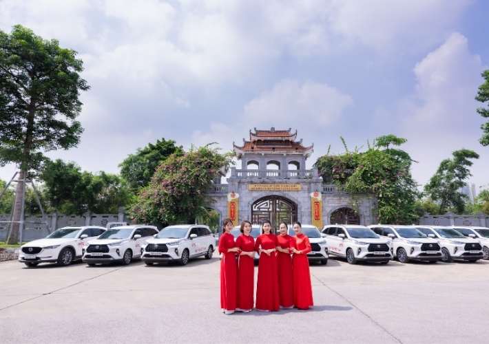 Ha-noi-HTL-car-lua-chon-toyota-veloz-cross